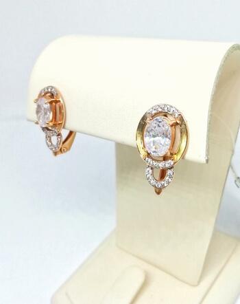 Золотые серьги, вставка фианит