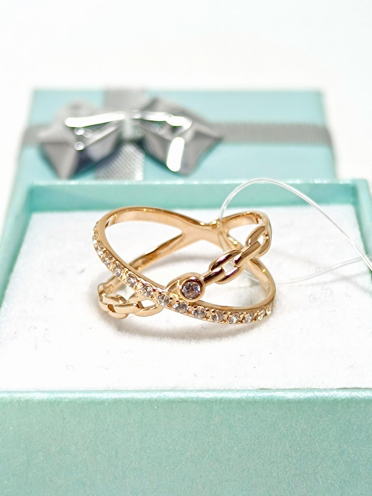 Золотое кольцо женское, вставка фианит