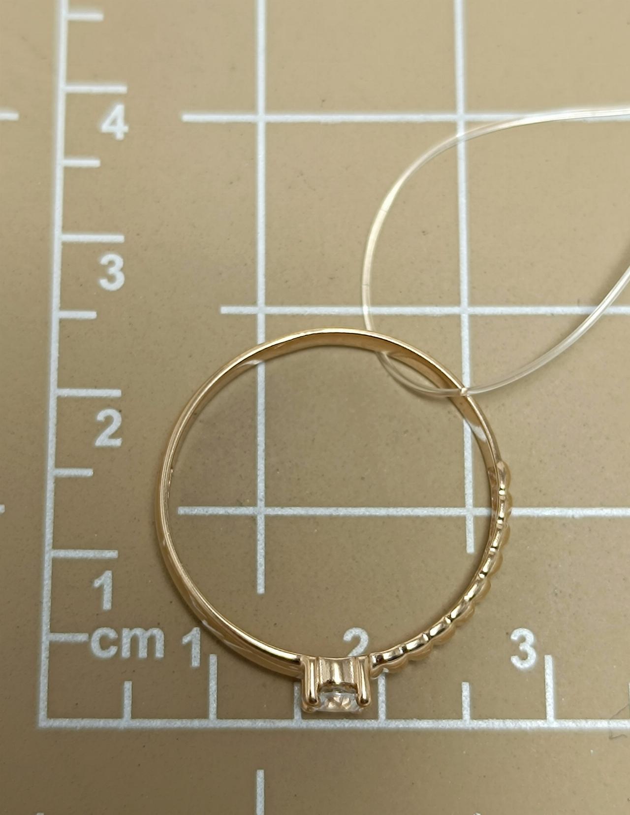 Золотое кольцо женское, вставка фианит