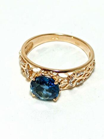 Золотое кольцо женское, вставка фианит