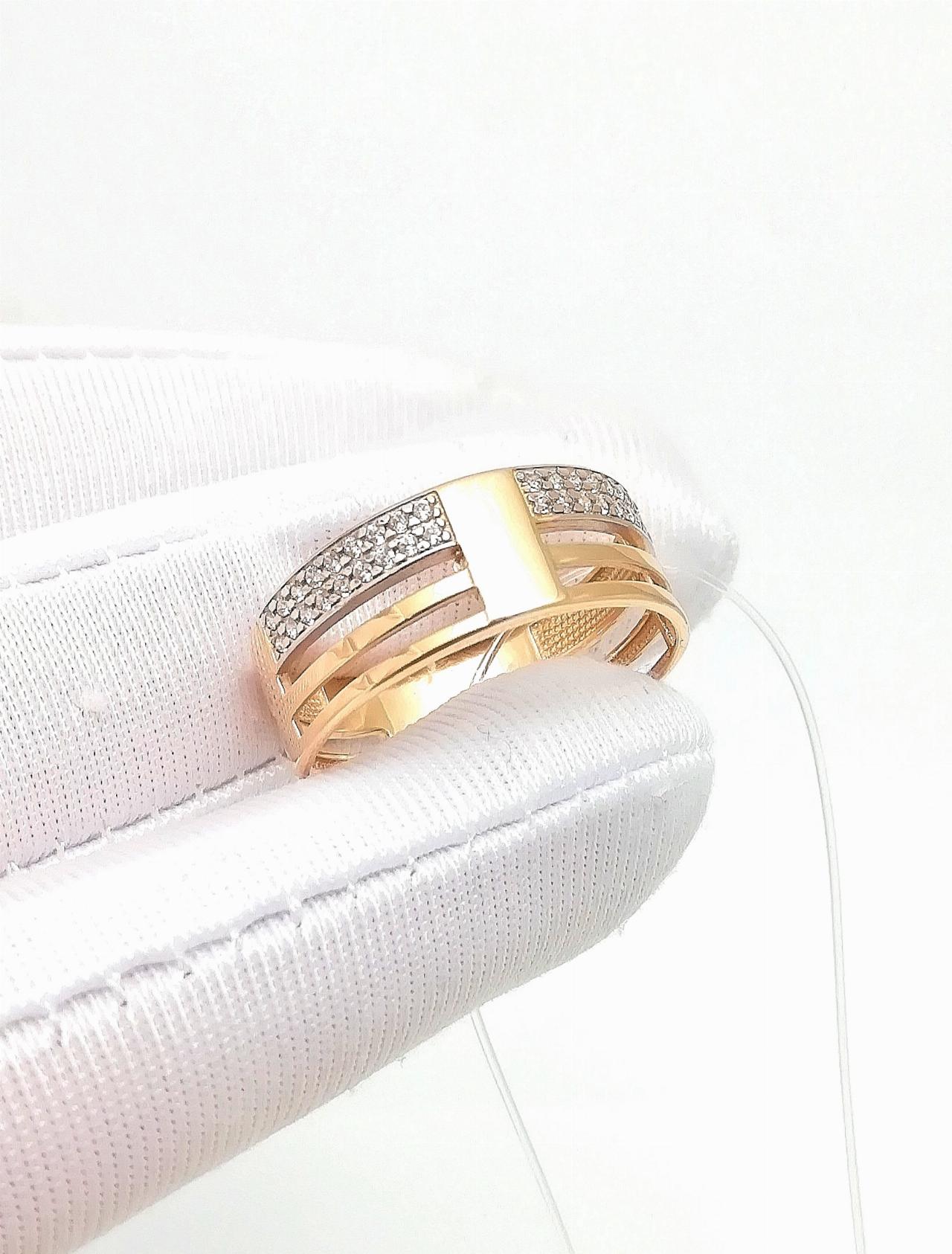 Золотое кольцо широкое женское, вставка фианит