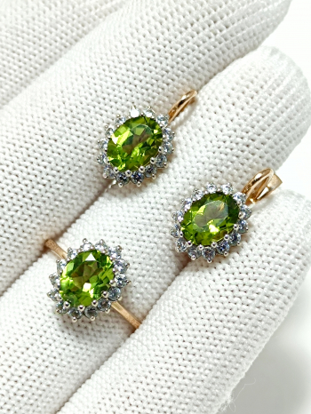 КОМПЛЕКТ: ЗОЛОТЫЕ СЕРЬГИ И КОЛЬЦО 7,0 ГРАММ